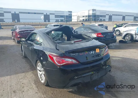 2016 Hyundai Genesis 3.8 Base z USA, uszkodzony, nr VIN KMHHT6KJXGU134287